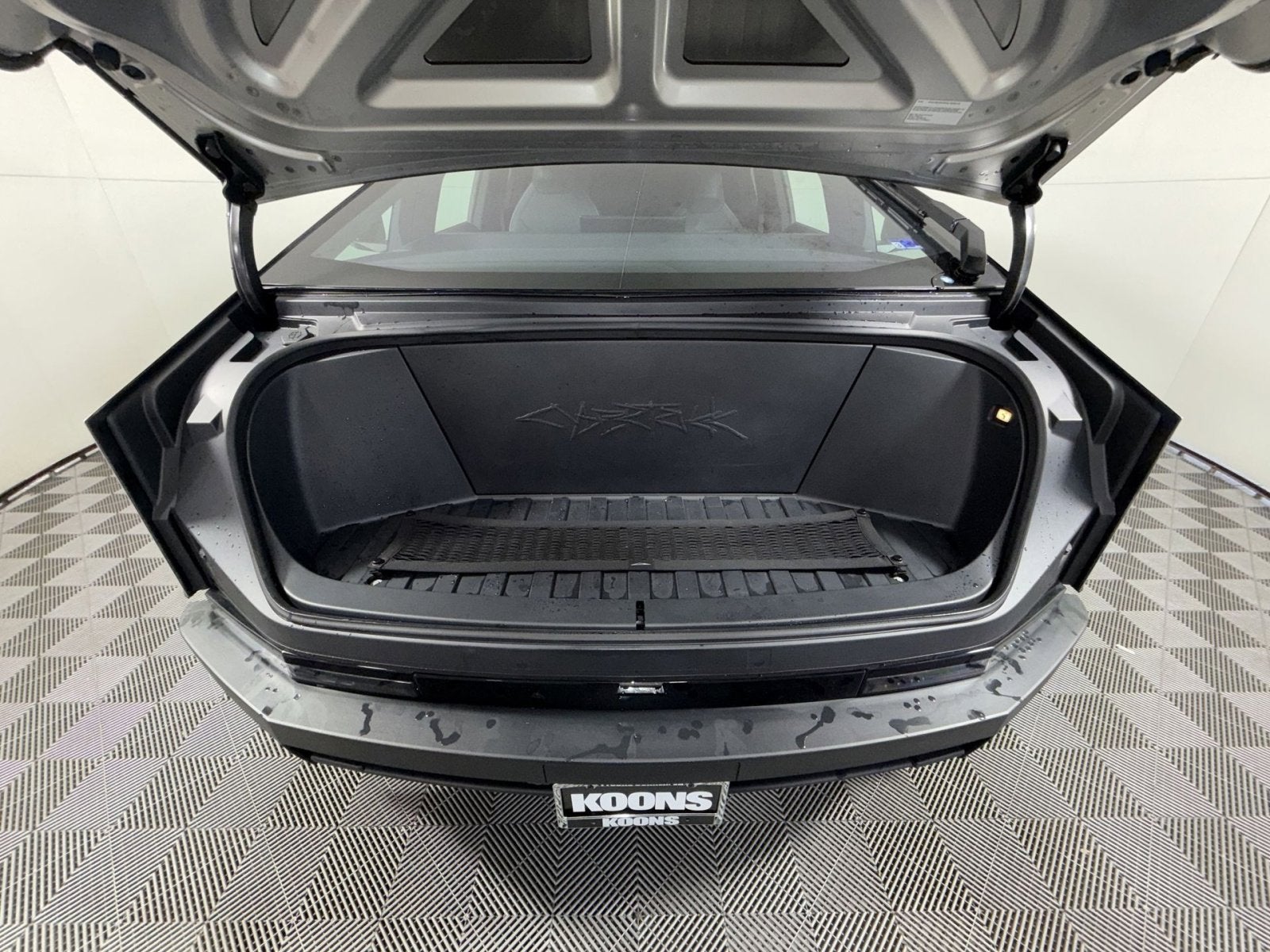 2024 Tesla Cybertruck Base