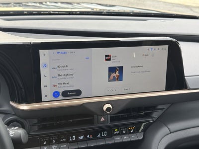 2025 Toyota Crown Signia XLE