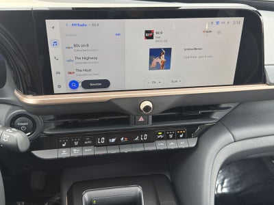 2025 Toyota Crown Signia XLE