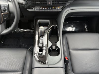 2025 Toyota Crown Signia XLE