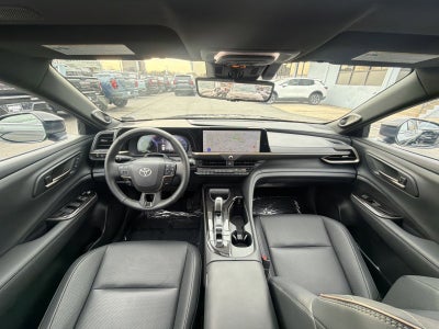 2025 Toyota Crown Signia XLE