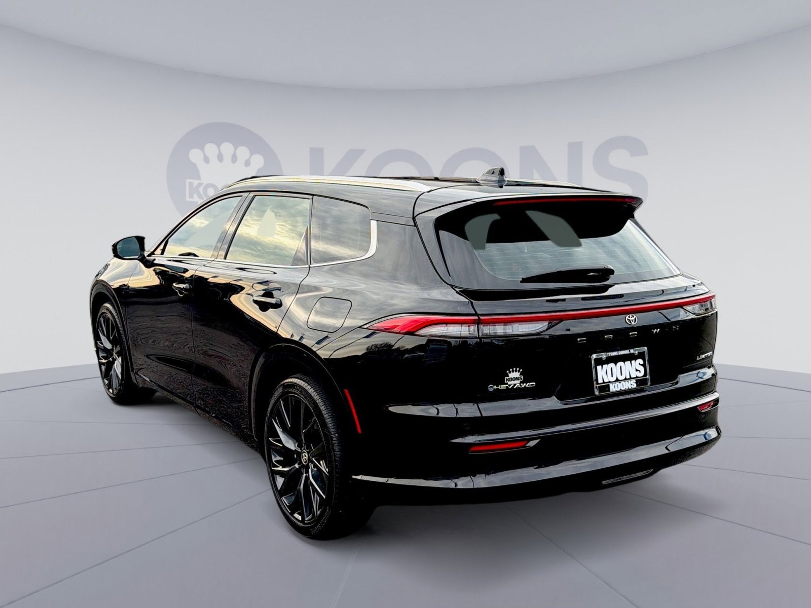 2025 Toyota Crown Signia XLE