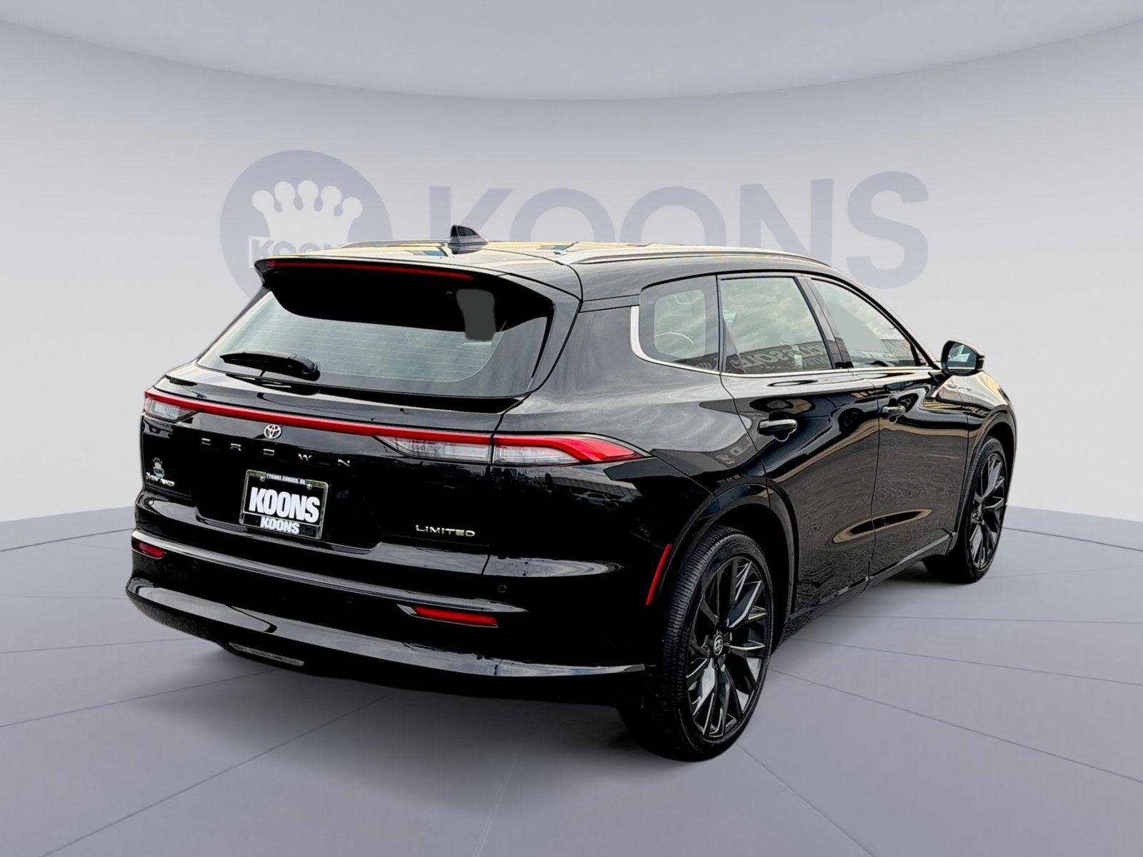 2025 Toyota Crown Signia XLE