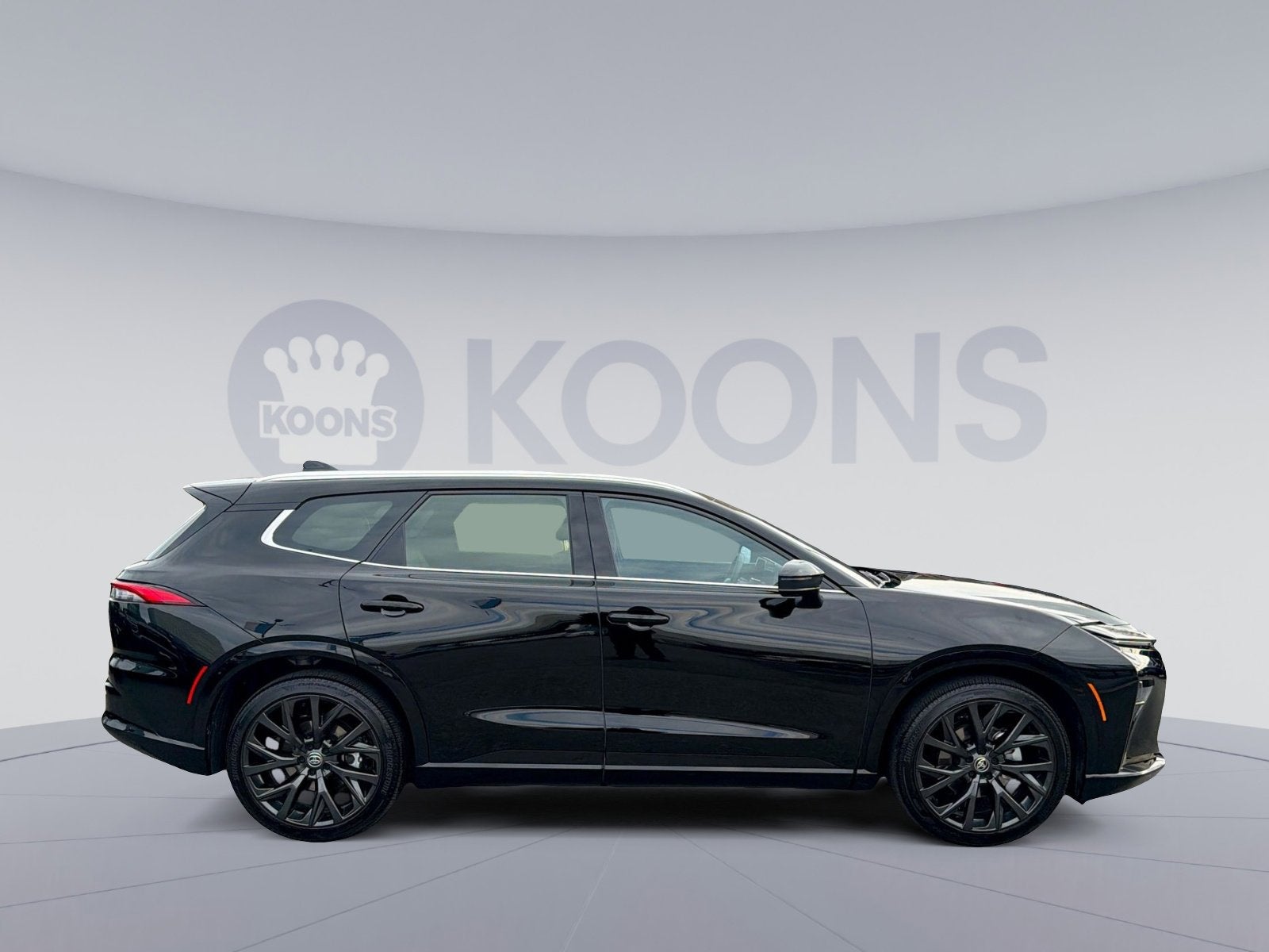 2025 Toyota Crown Signia XLE