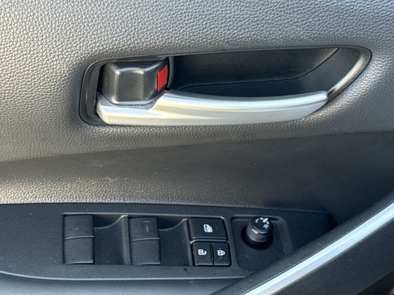 2025 Toyota Corolla Hybrid SE