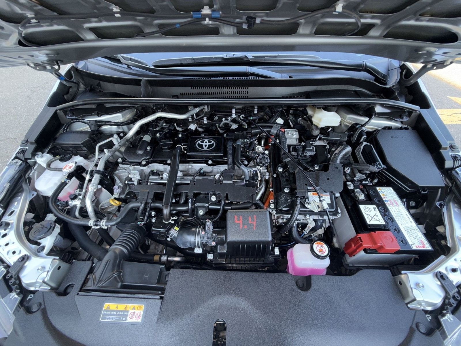 2025 Toyota Corolla Hybrid SE