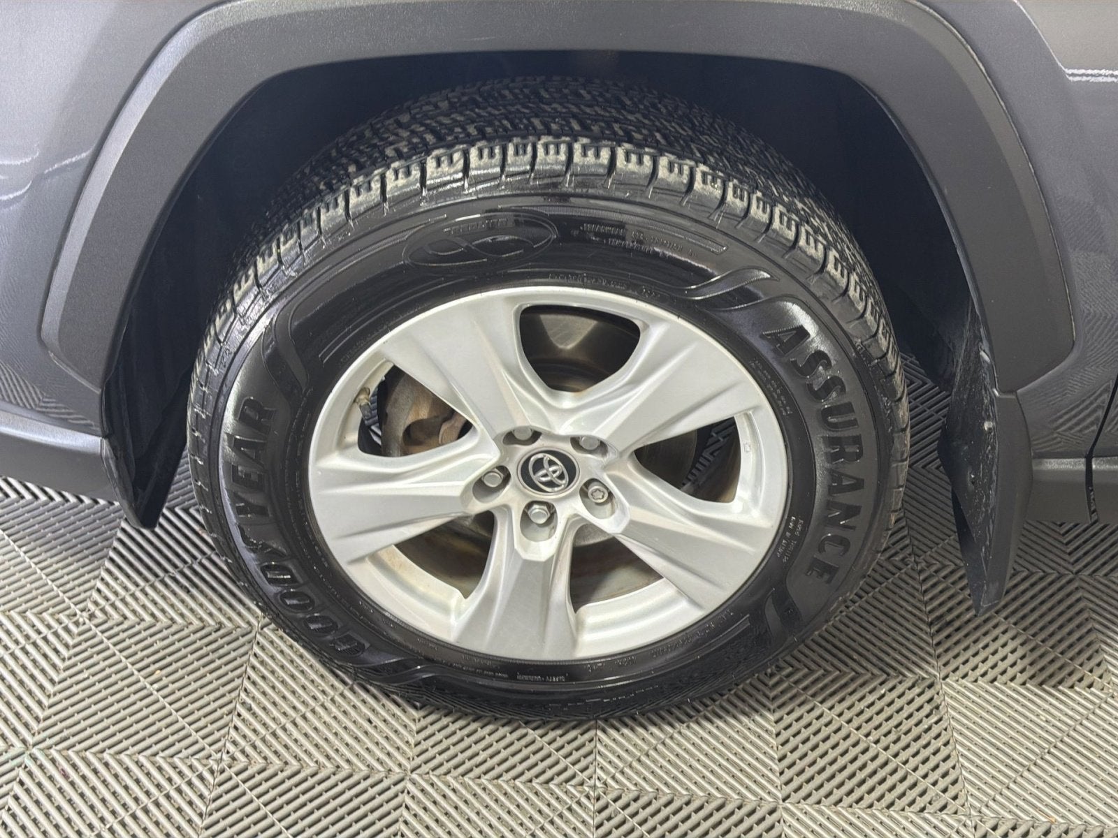 2019 Toyota RAV4 Hybrid LE