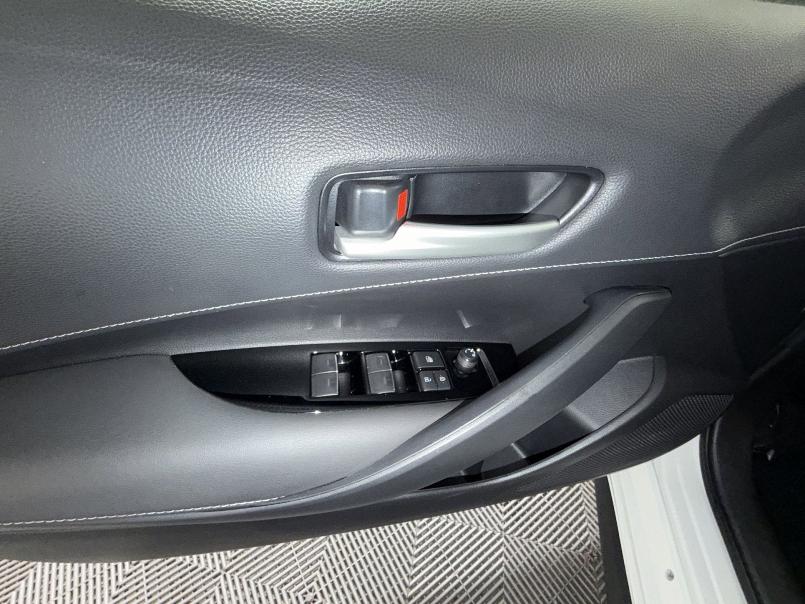 2022 Toyota Corolla Hatchback SE