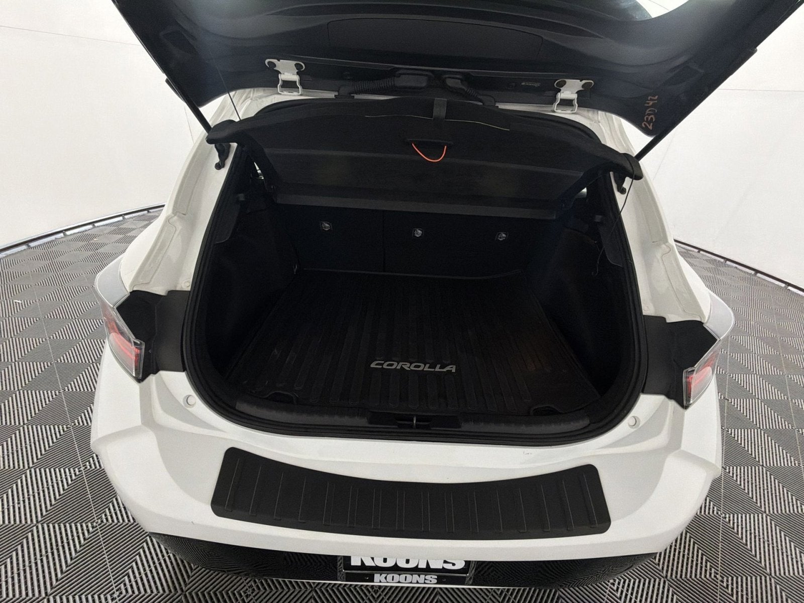 2022 Toyota Corolla Hatchback SE