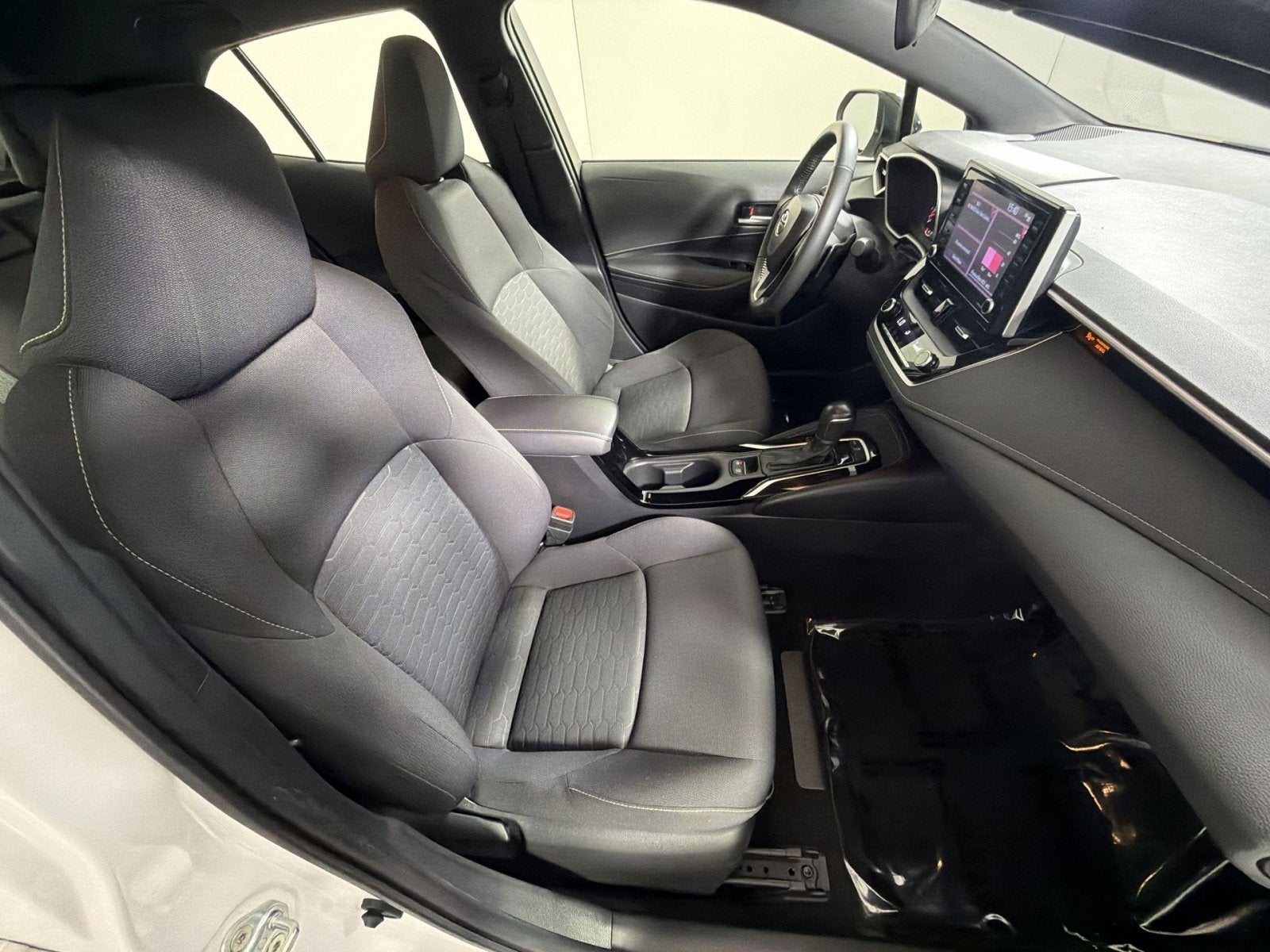 2022 Toyota Corolla Hatchback SE