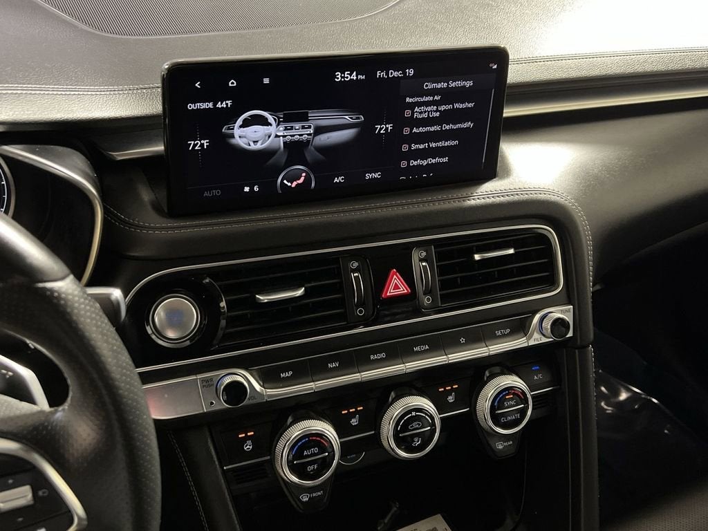 2023 Genesis G70 2.0T