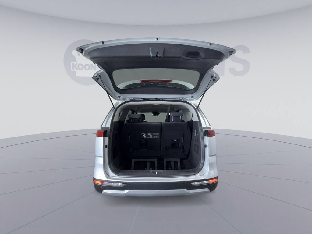 2023 Kia Carnival LX
