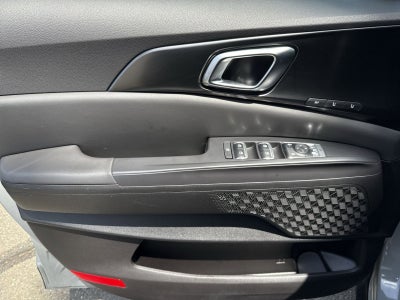 2025 Kia Carnival SX