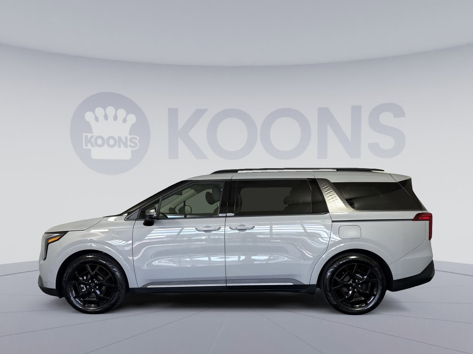 2025 Kia Carnival SX