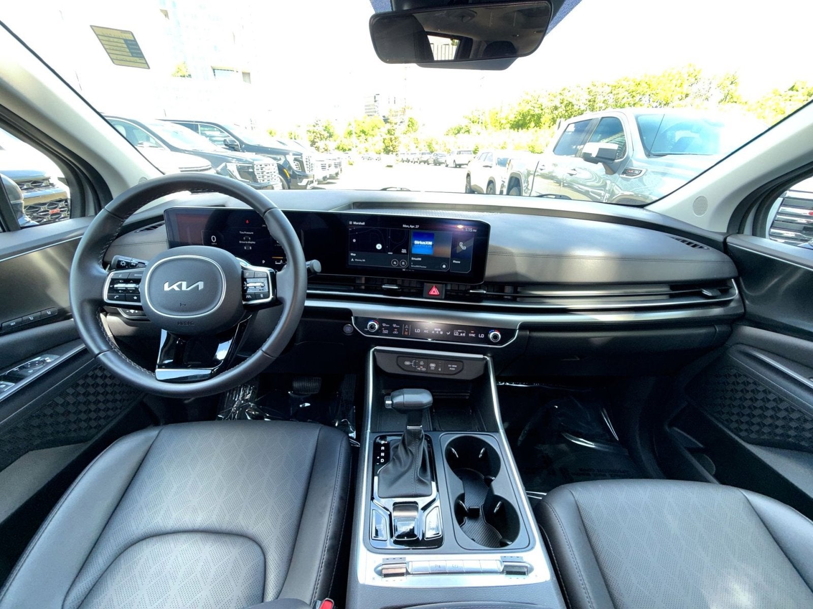 2025 Kia Carnival SX