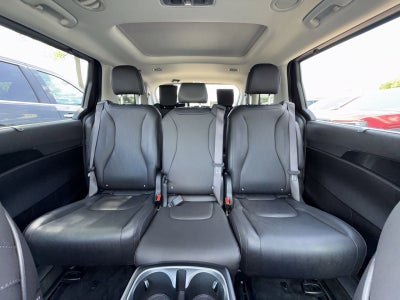 2025 Kia Carnival SX