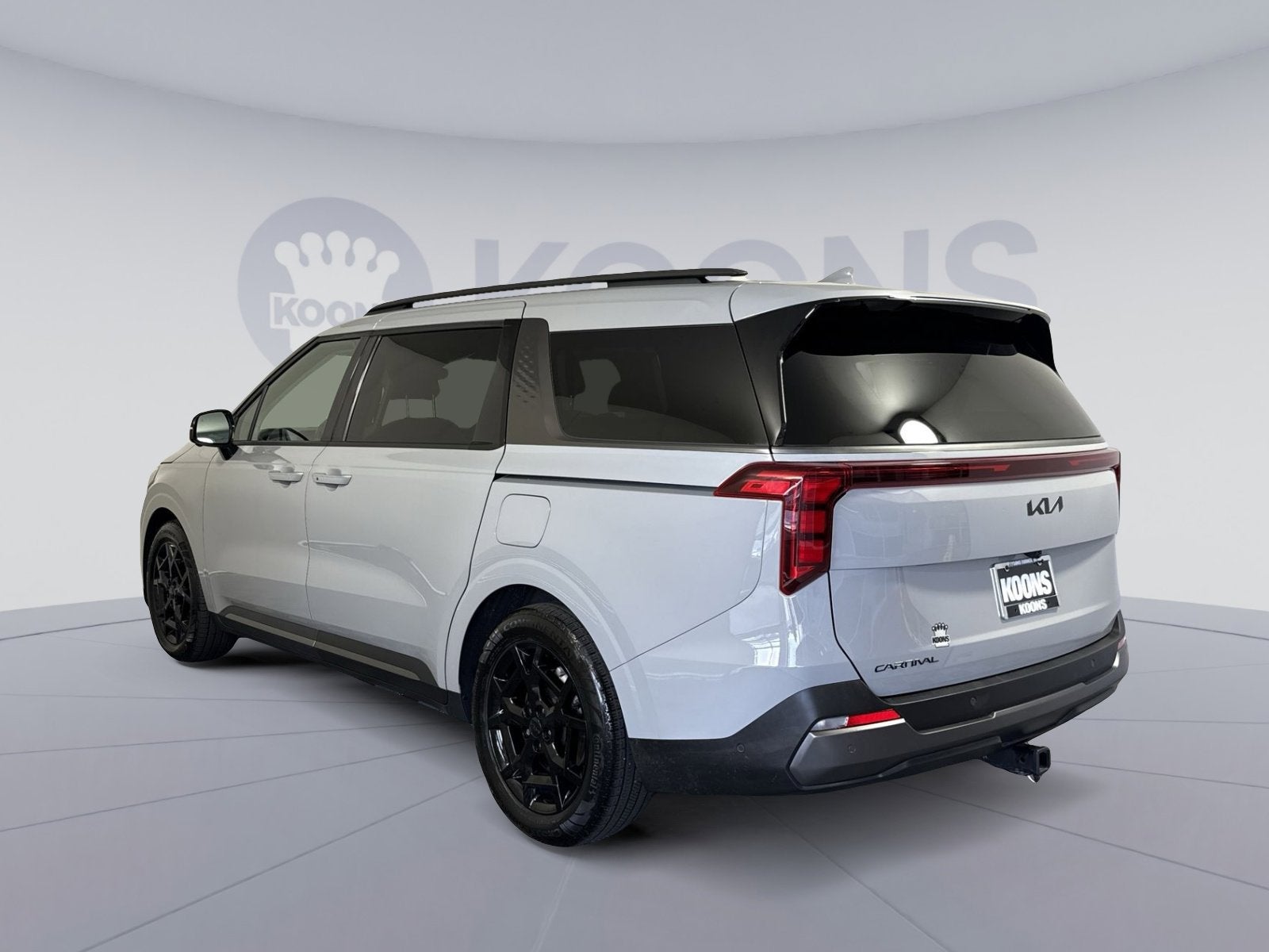 2025 Kia Carnival SX