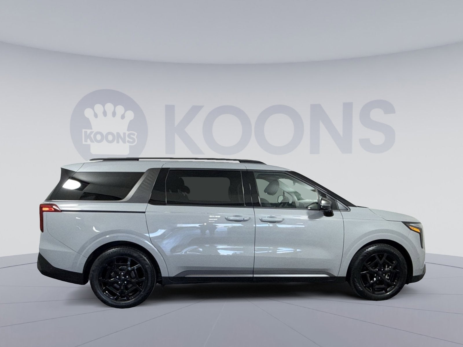 2025 Kia Carnival SX