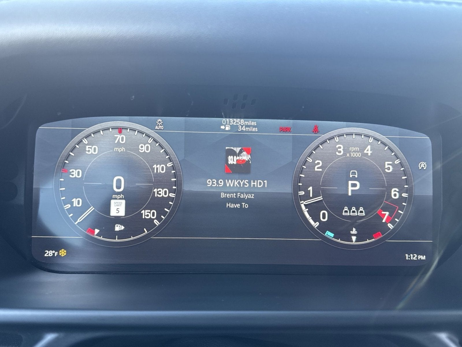 2022 Land Rover Defender 90 V8