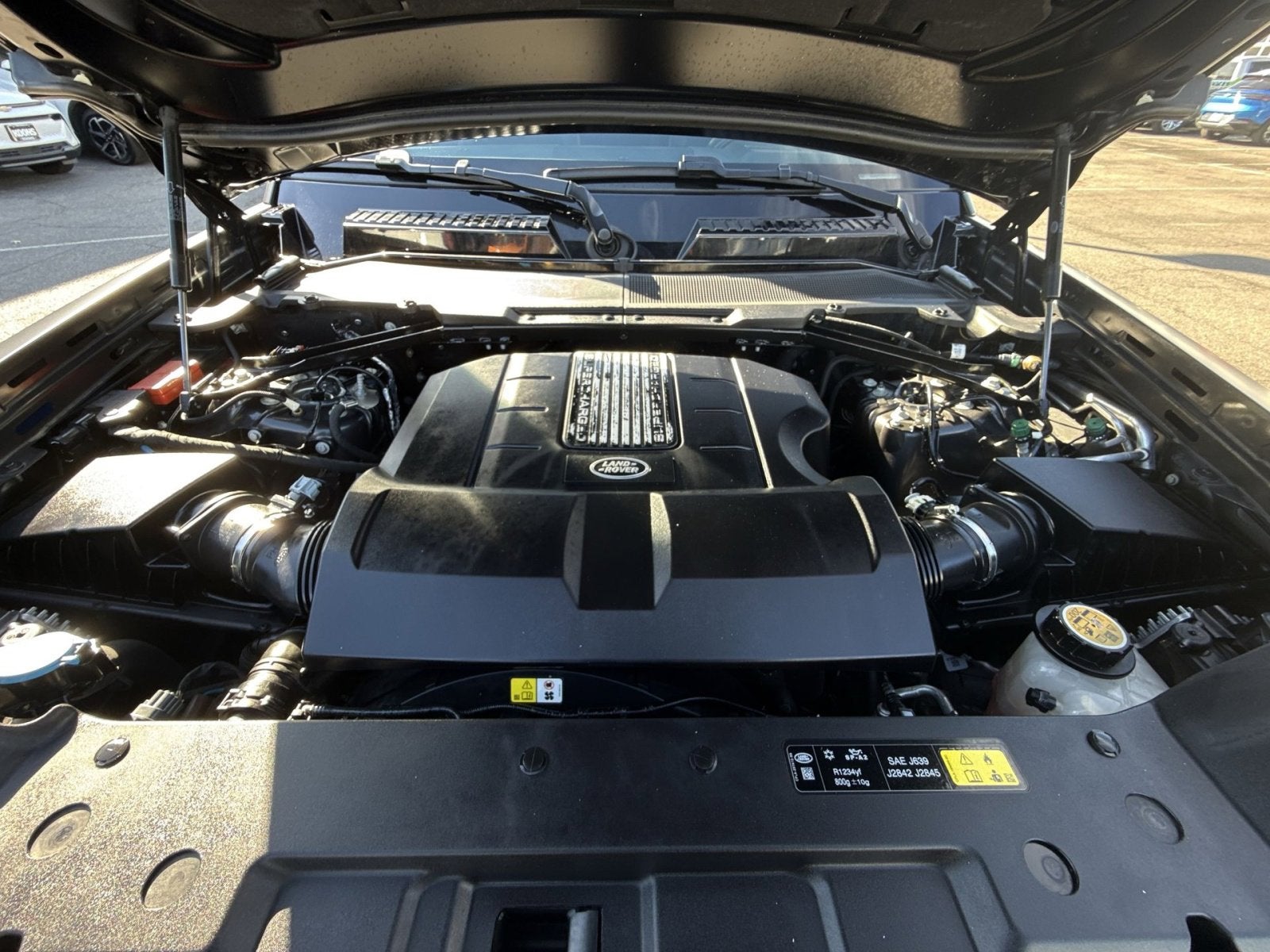 2022 Land Rover Defender 90 V8