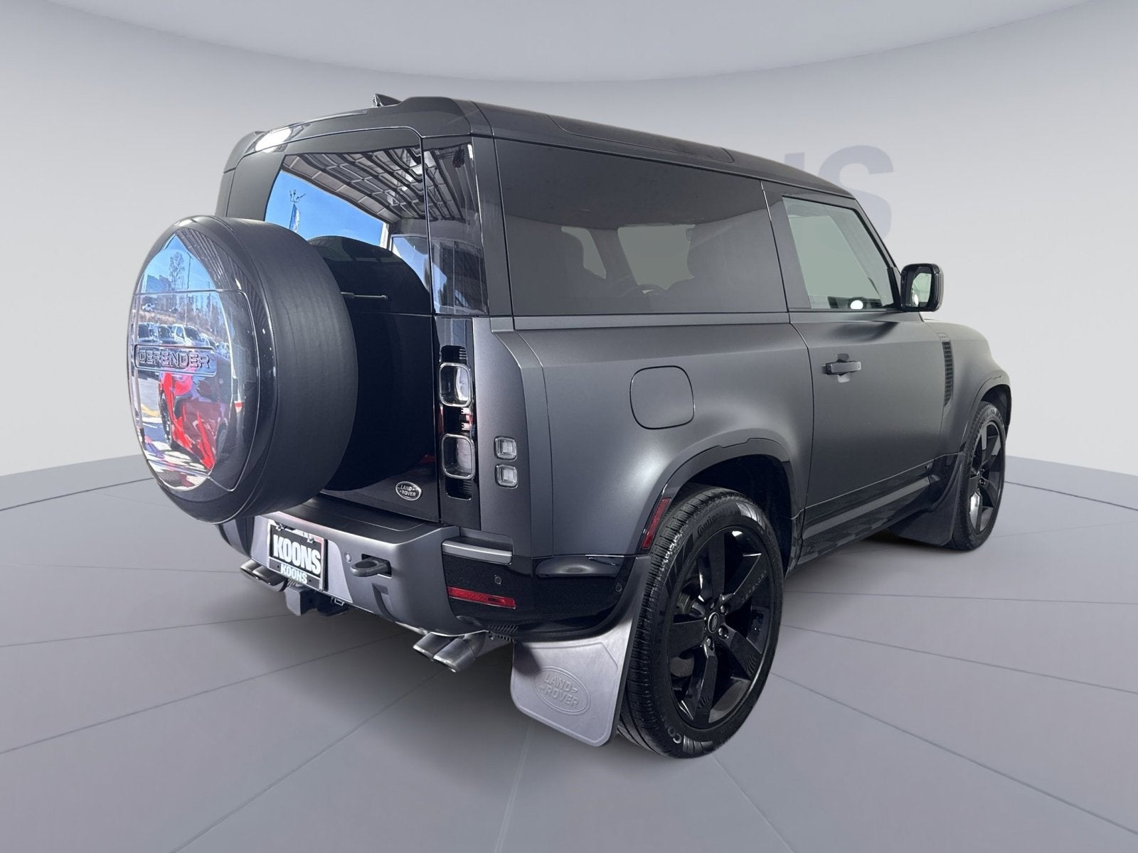 2022 Land Rover Defender 90 V8