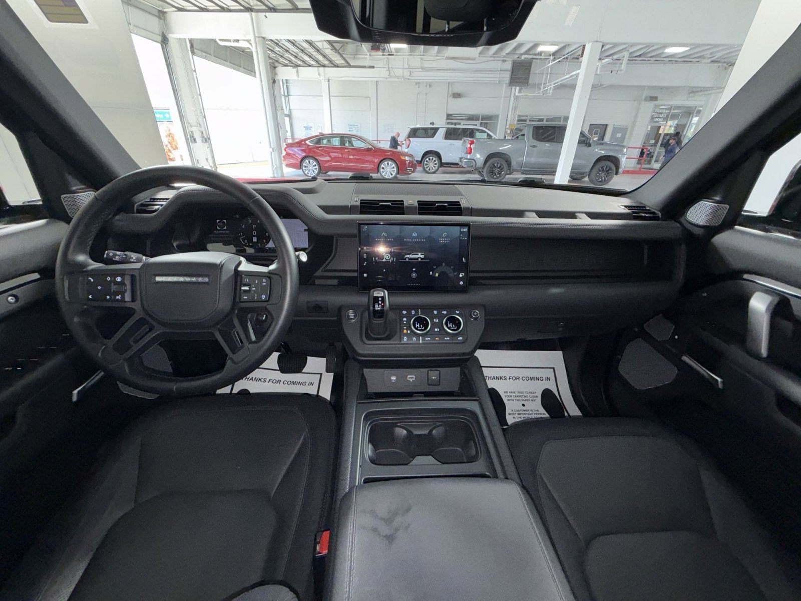 2024 Land Rover Defender 130 Outbound