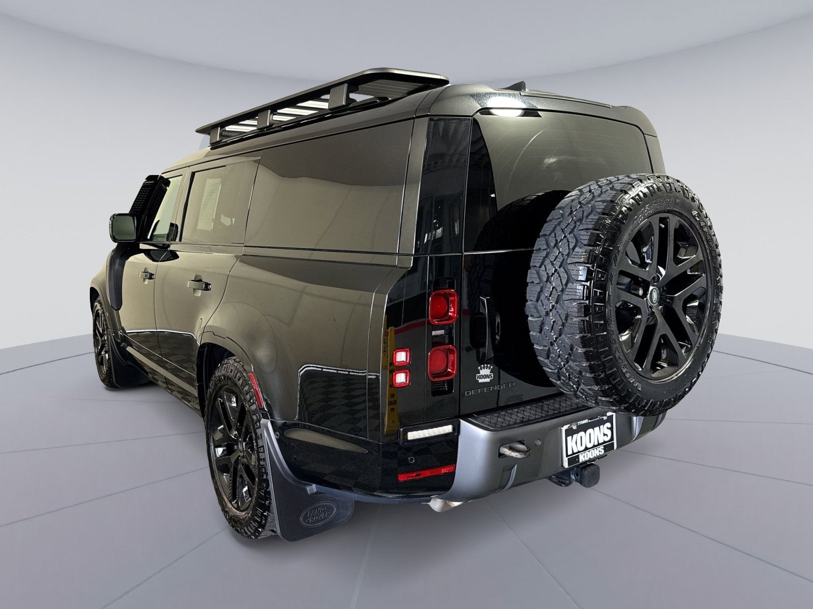 2024 Land Rover Defender 130 Outbound