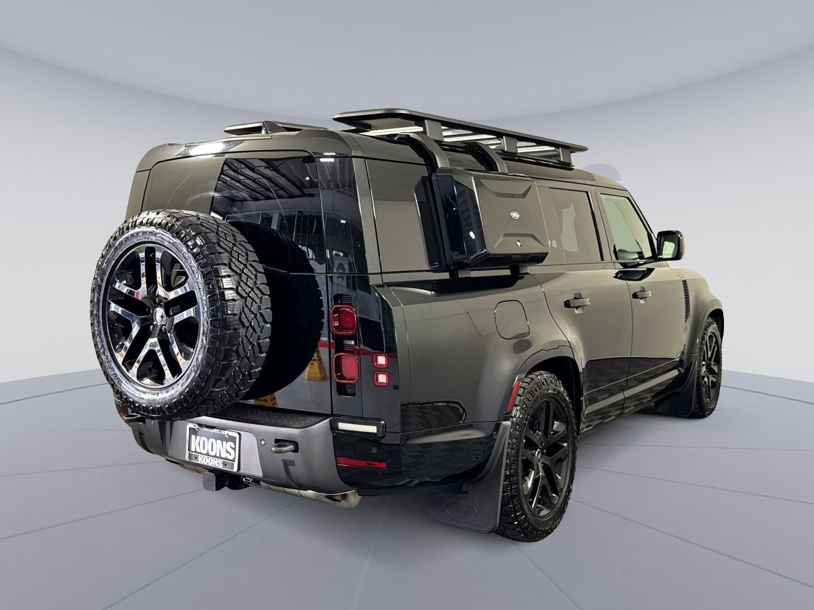 2024 Land Rover Defender 130 Outbound
