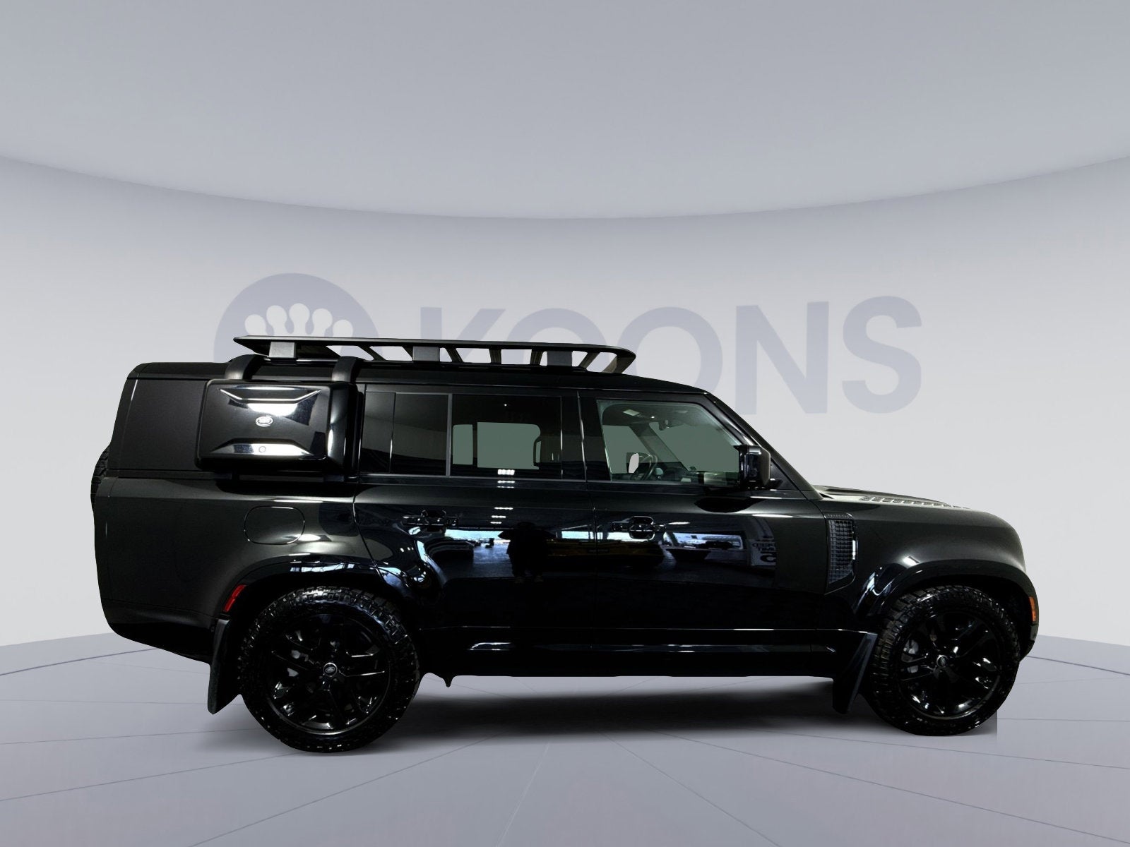 2024 Land Rover Defender 130 Outbound