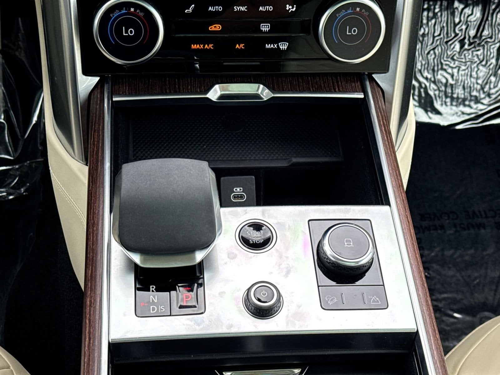 2022 Land Rover Range Rover SE