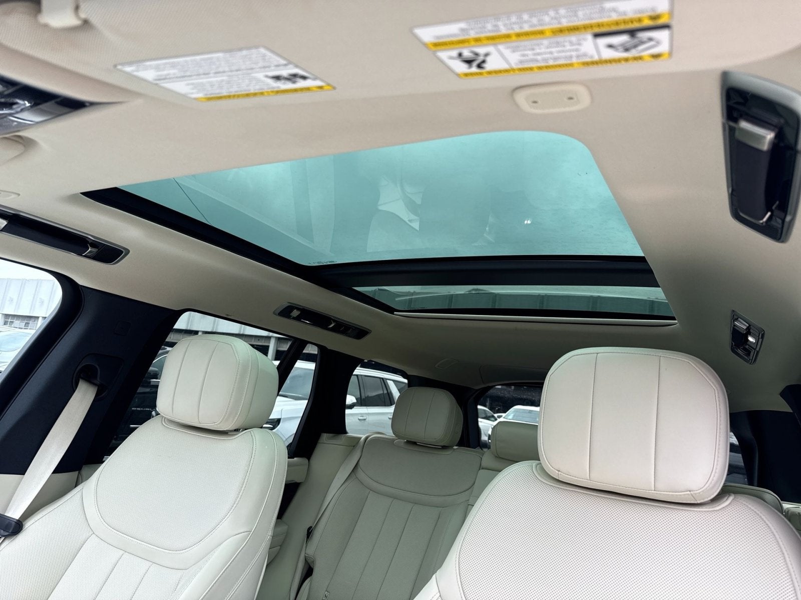 2022 Land Rover Range Rover SE