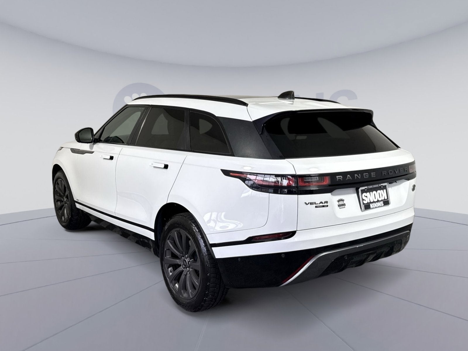 2018 Land Rover Range Rover Velar SE R-Dynamic