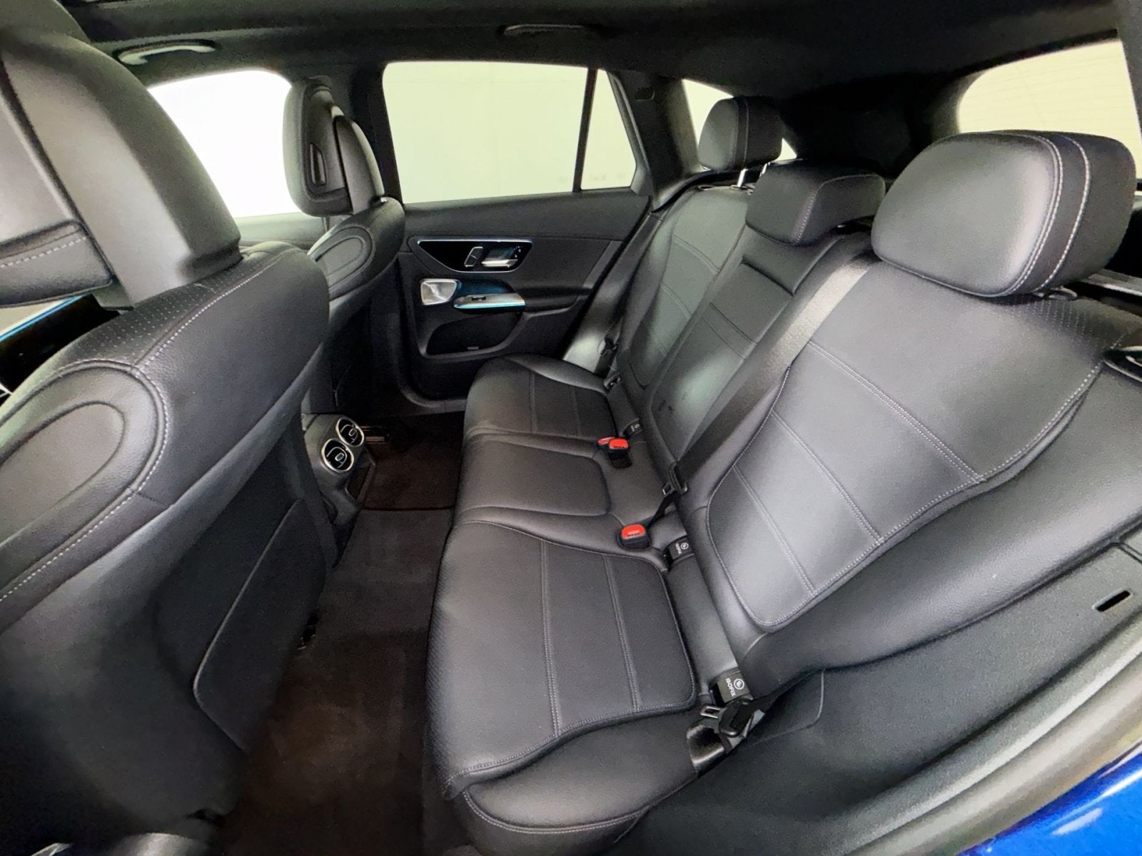 2025 Mercedes-Benz GLC GLC 300