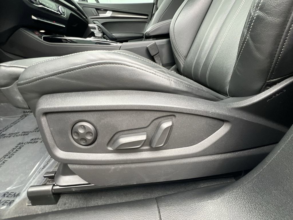 2023 Audi SQ5 Premium Plus