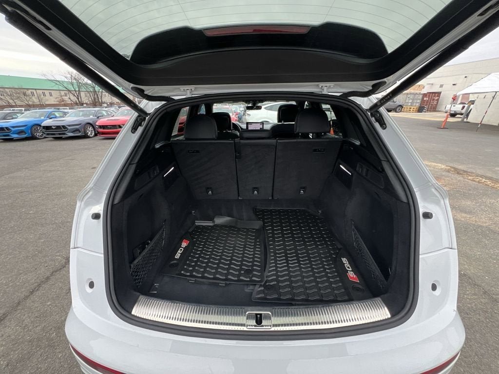2023 Audi SQ5 Premium Plus