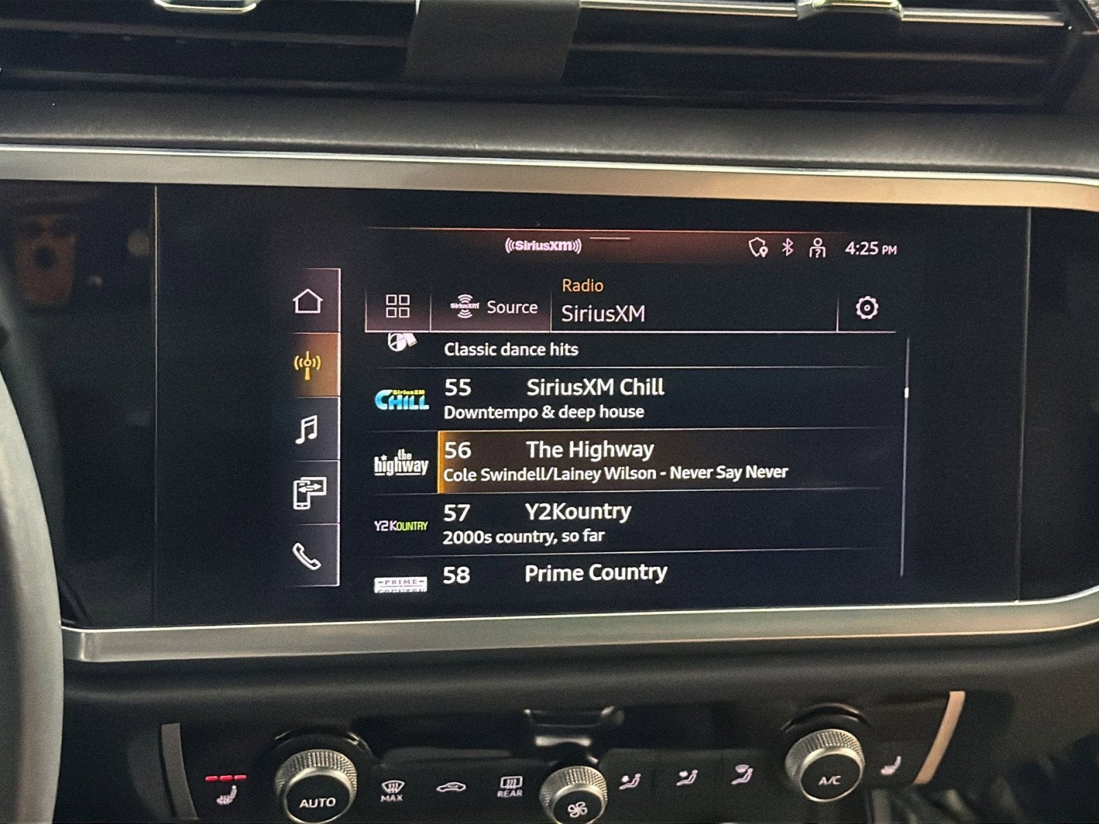 2022 Audi Q3 Premium