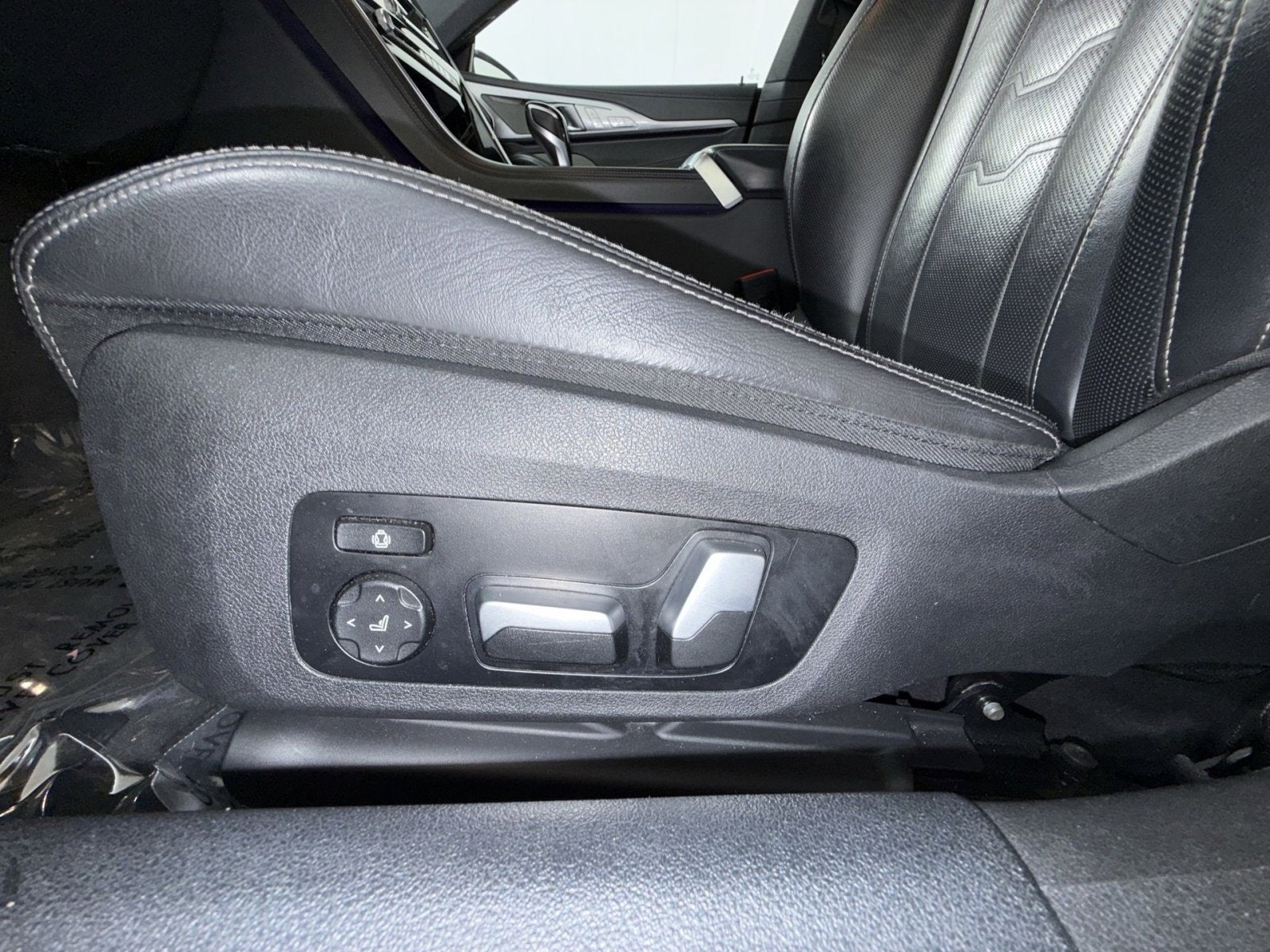 2023 BMW 8 Series 840