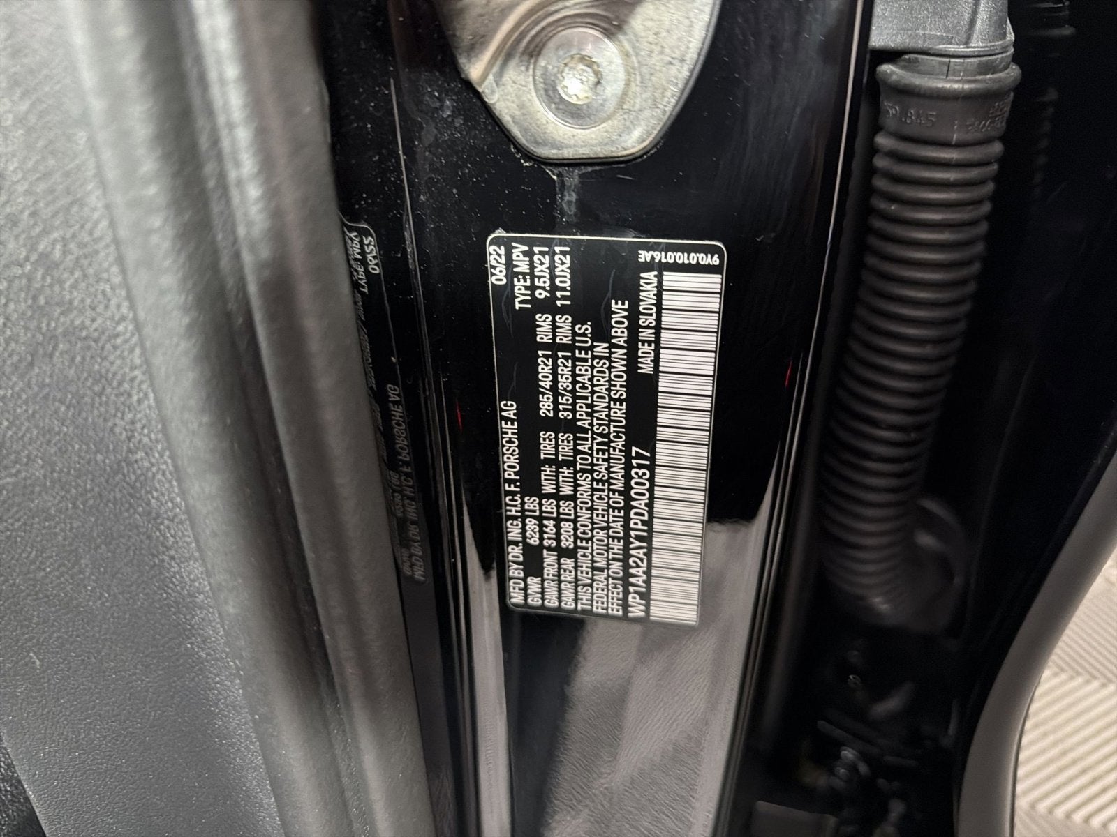 2023 Porsche Cayenne Platinum Edition