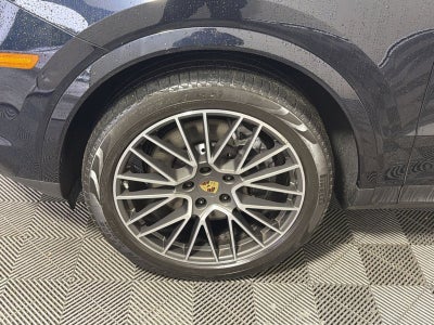 2021 Porsche Cayenne Base