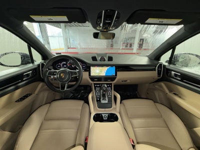 2021 Porsche Cayenne Base