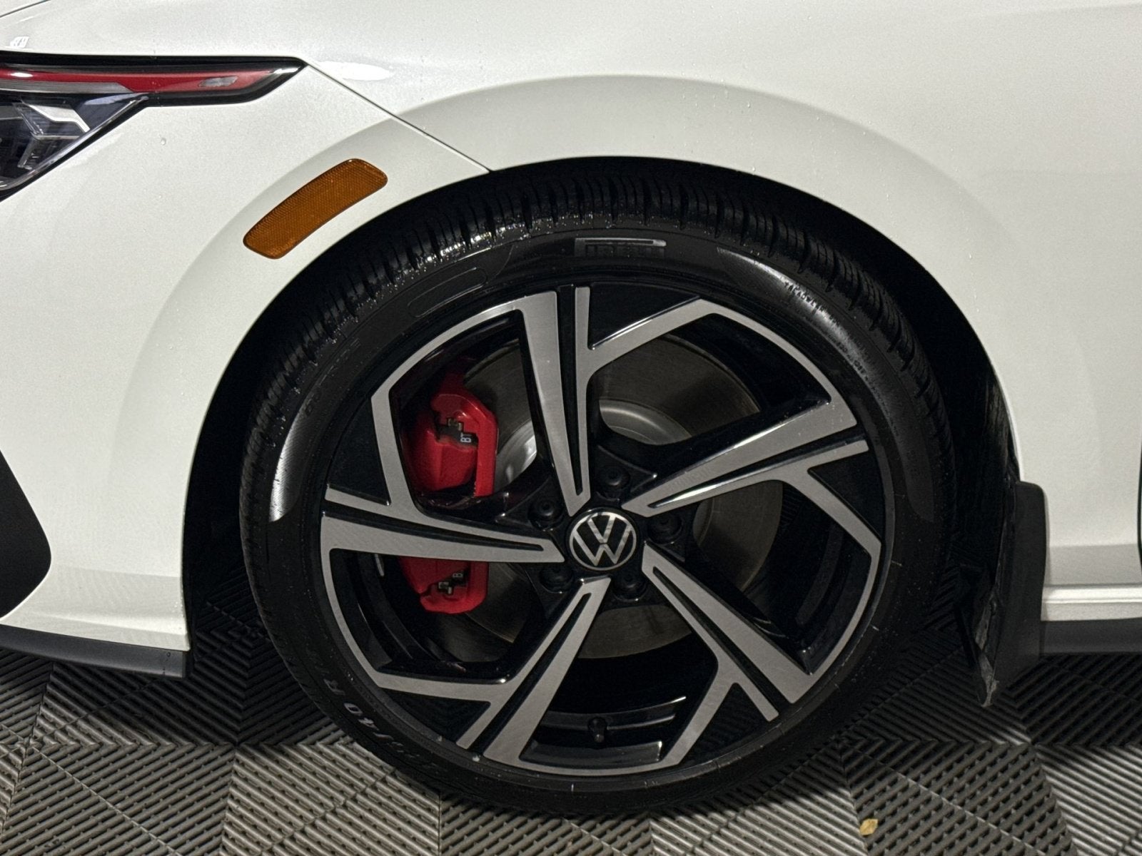 2025 Volkswagen Golf GTI 2.0T SE
