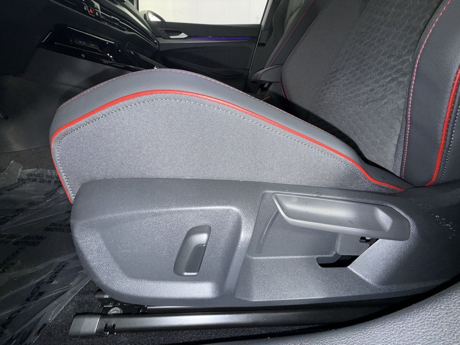 2025 Volkswagen Golf GTI 2.0T SE