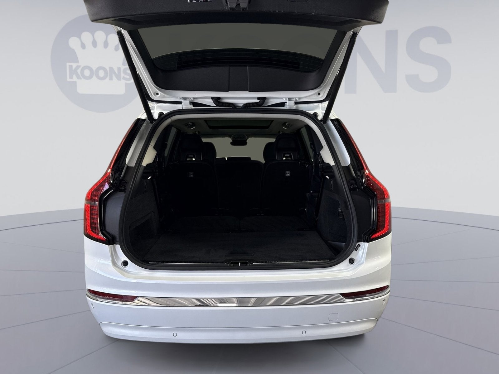 2025 Volvo XC90 B6 Core