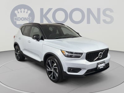 2020 Volvo XC40 R-Design