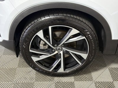 2020 Volvo XC40 R-Design