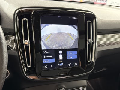2020 Volvo XC40 R-Design