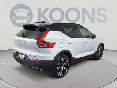 2020 Volvo XC40 R-Design