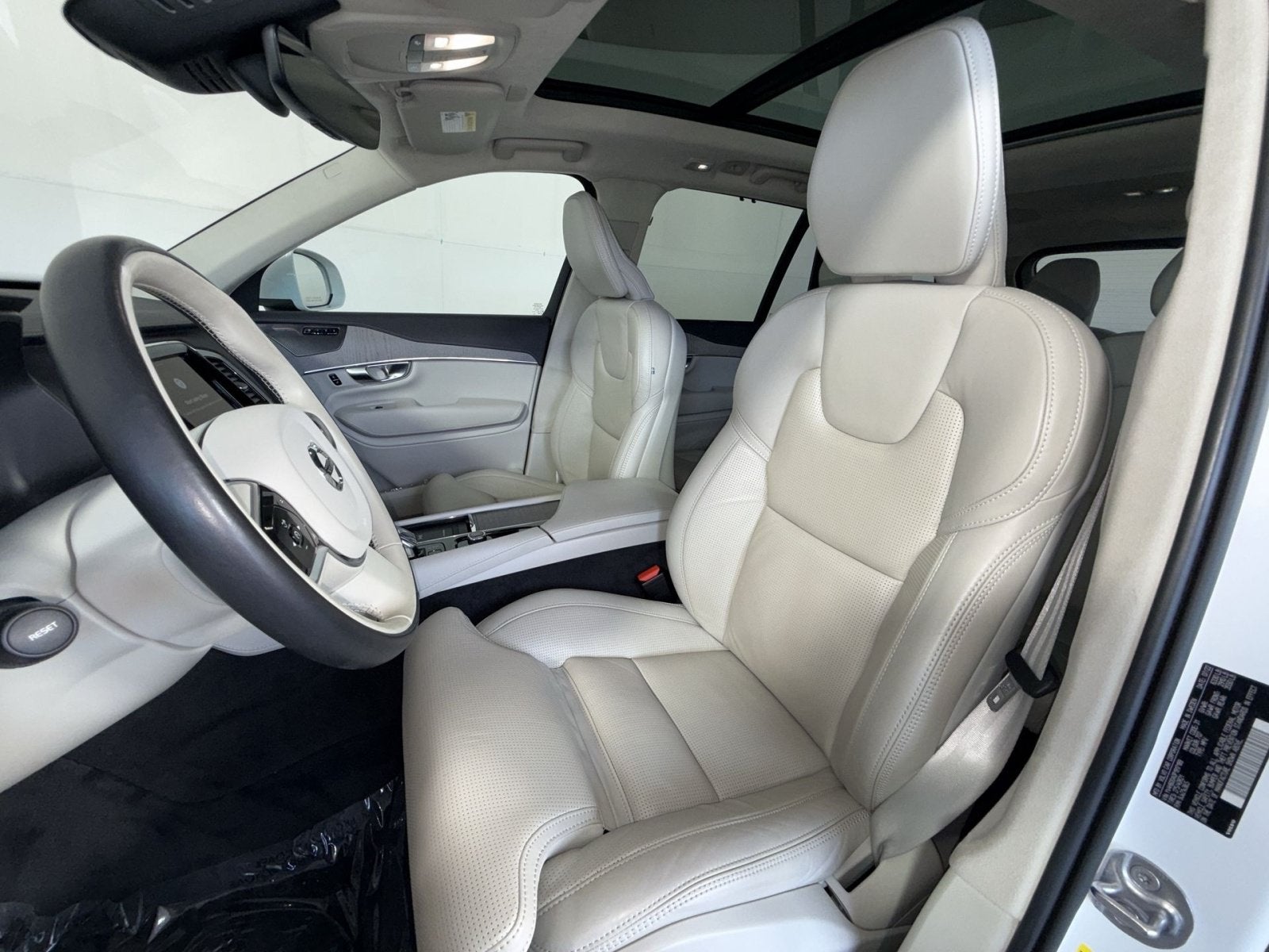 2023 Volvo XC90 Recharge Plug-In Hybrid Ultimate