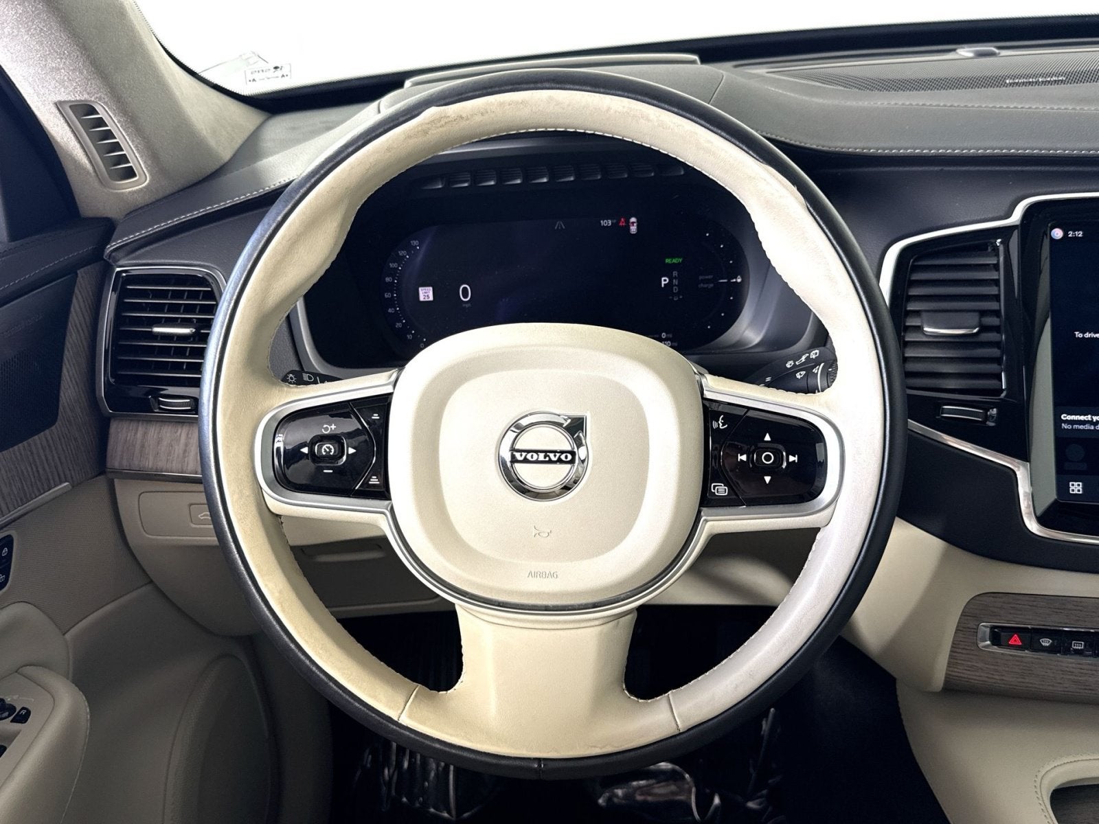 2023 Volvo XC90 Recharge Plug-In Hybrid Ultimate