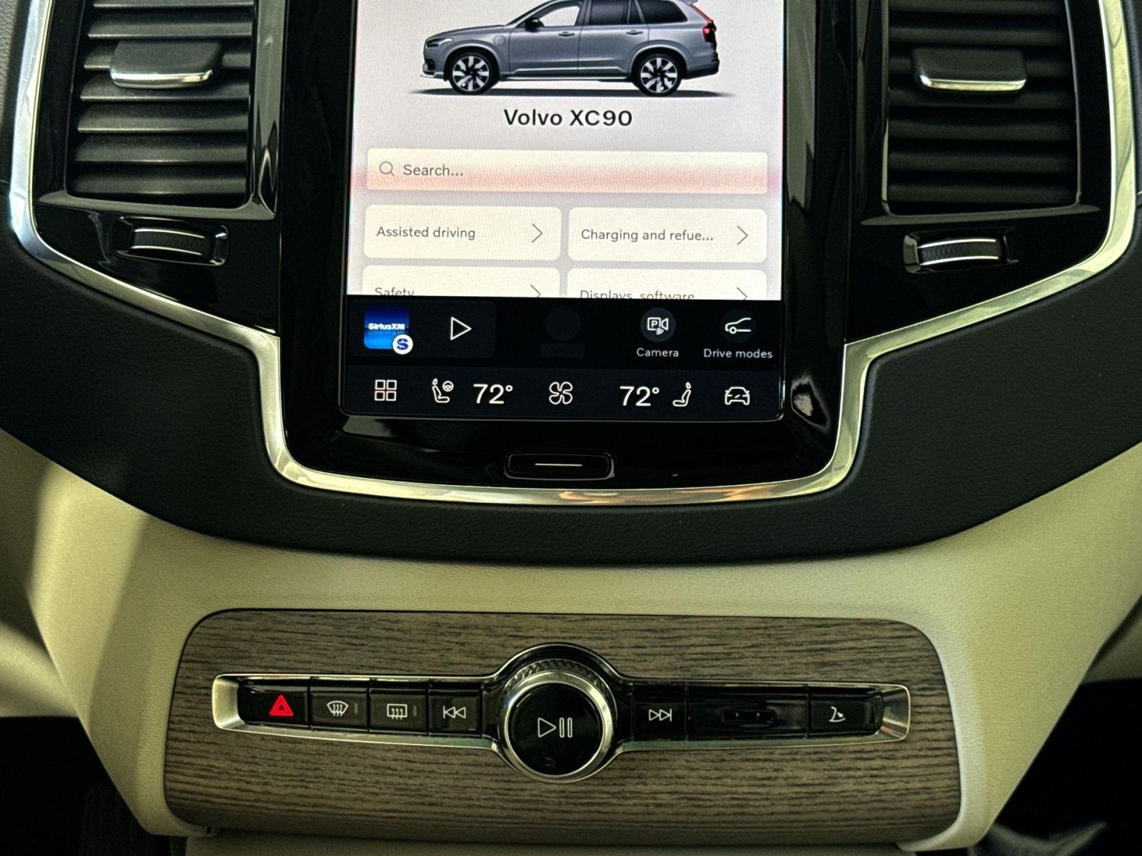 2023 Volvo XC90 Recharge Plug-In Hybrid Ultimate